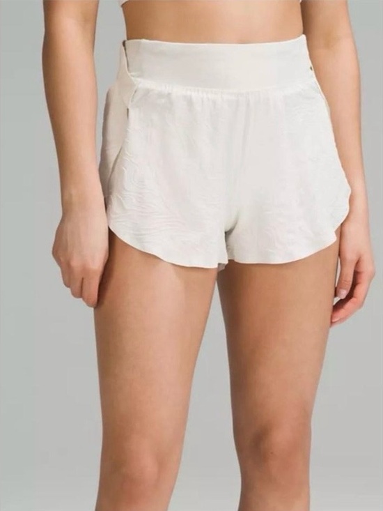 lululemon athletica Pants - Lululemon Fast and Free High-Rise Short 2" Airflow Emboss Size 4 Running